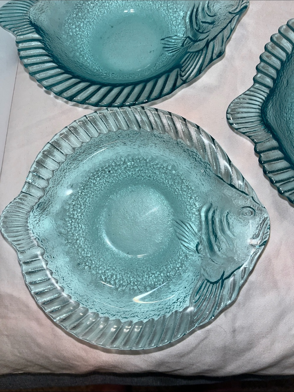 Vintage Hand Blown Glass Fish-Shaped Serving Bowls - Aqua Blue (Set of 3) - Picture 3 of 6